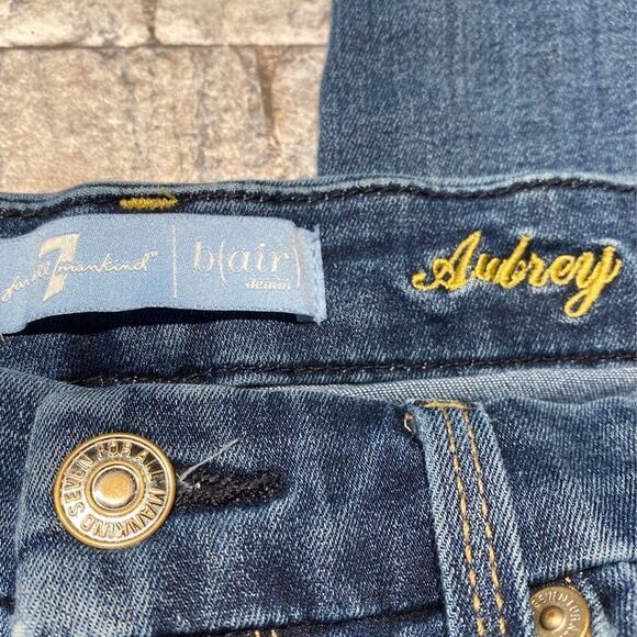 Sz 24- 7 For All Mankind jeans - Picture 2 of 9